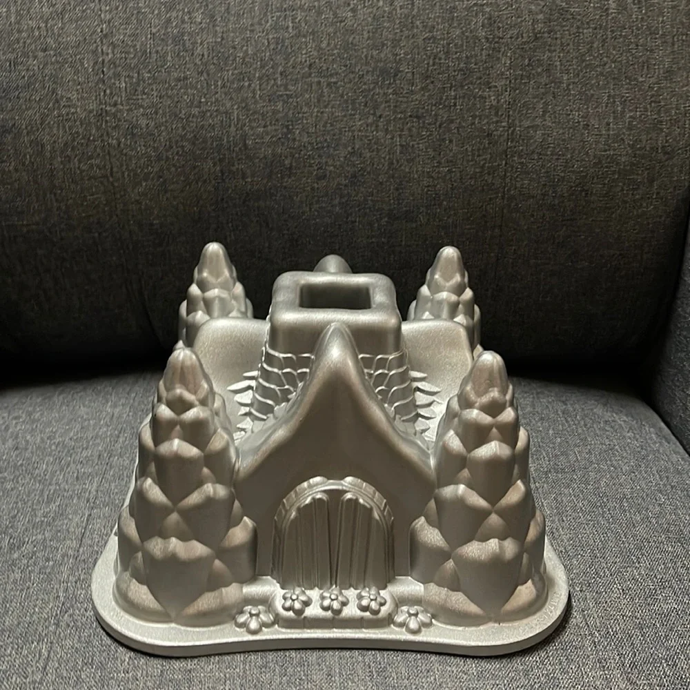 Nordic Ware good used